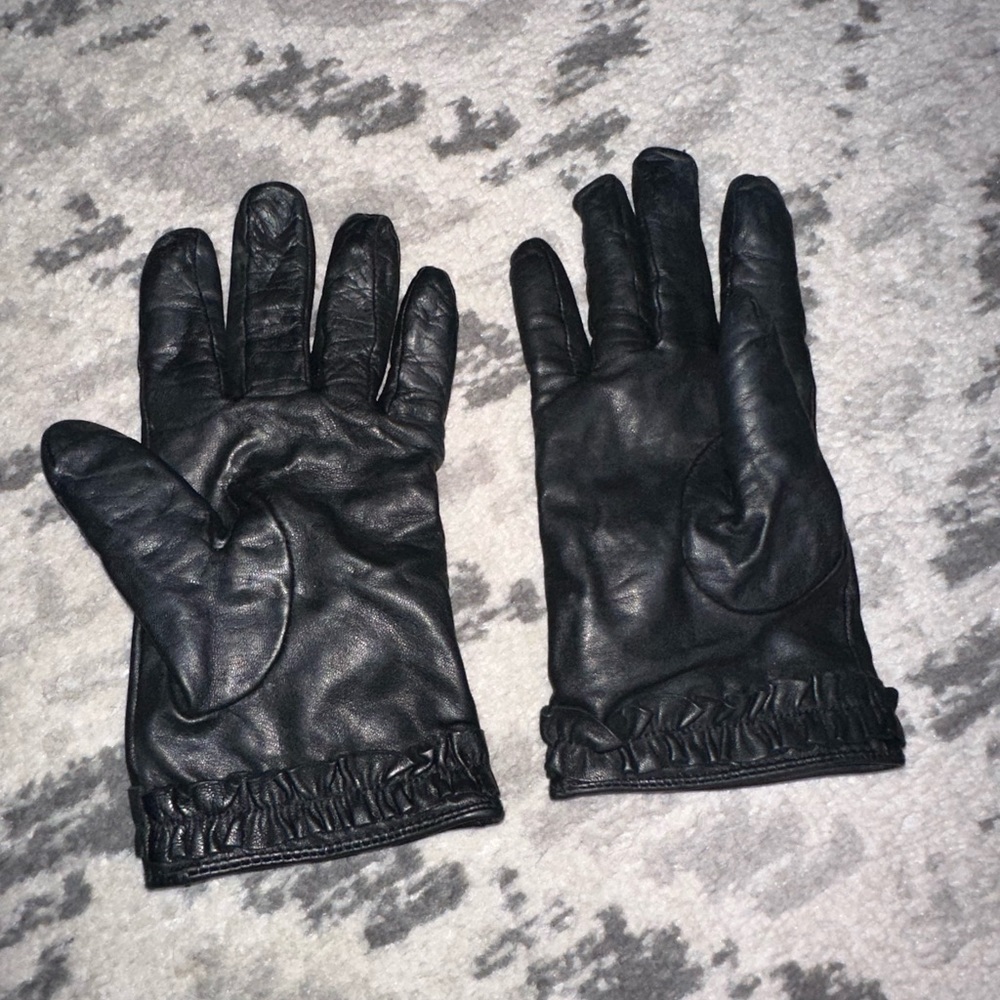 Ann Taylor Black Leather and Cashmere Gloves